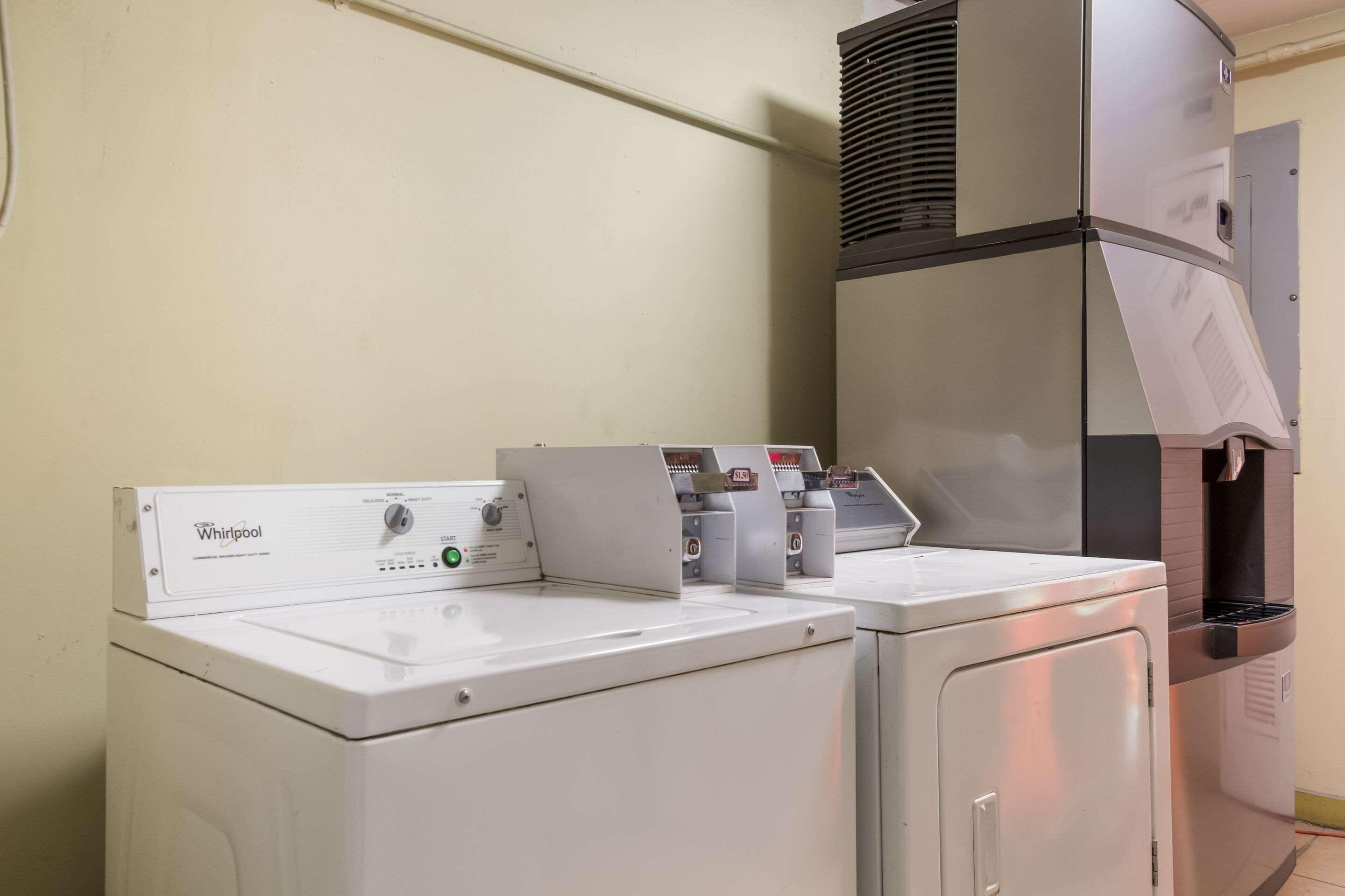 Econo Lodge Inn & Suites I-65 Brooks Ngoại thất bức ảnh